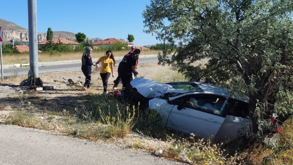 Malatya'da otomobil şarampole düştü: Ölü ve yaralılar var