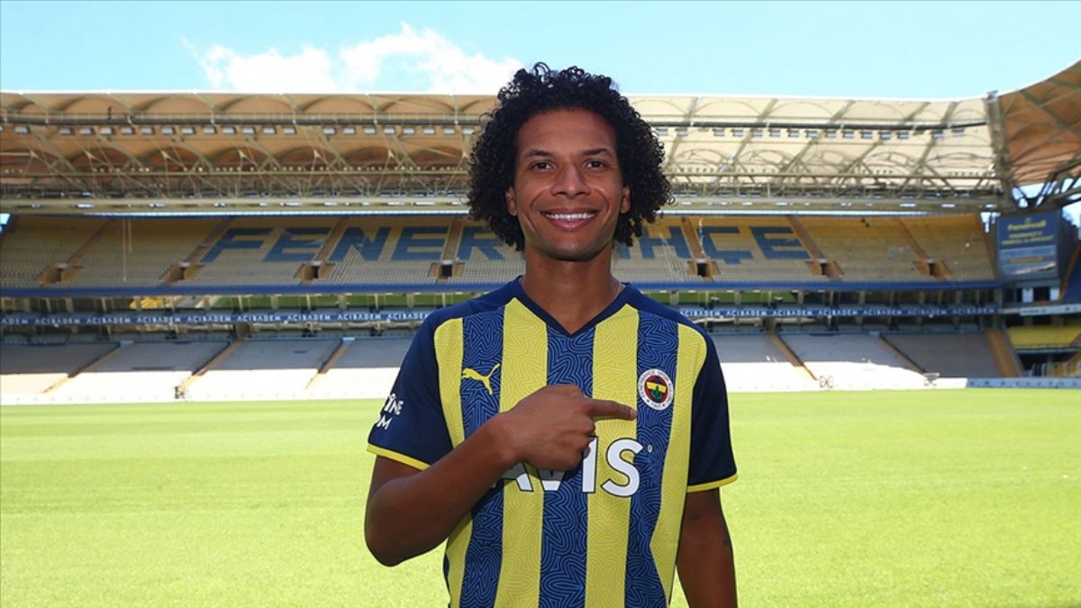 Willian Arao resmen Fenerbahçe'de; 'Canımı vermeye geldim'