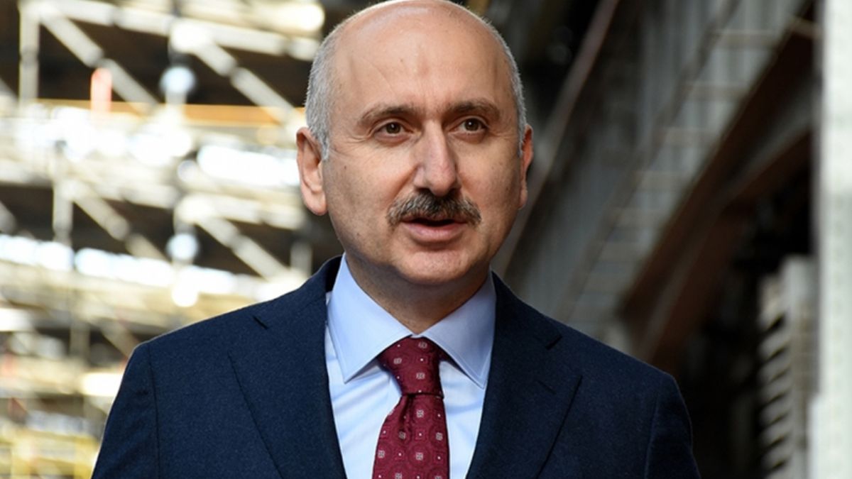 Bakan Karaismailoğlu açıkladı! 'O mesafe 2 saate inecek'