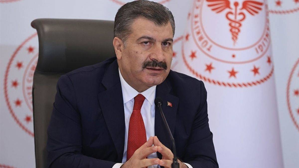 Bakan Koca'dan doktorlara: Bu mesleğin saygınlığını yükselteceğiz