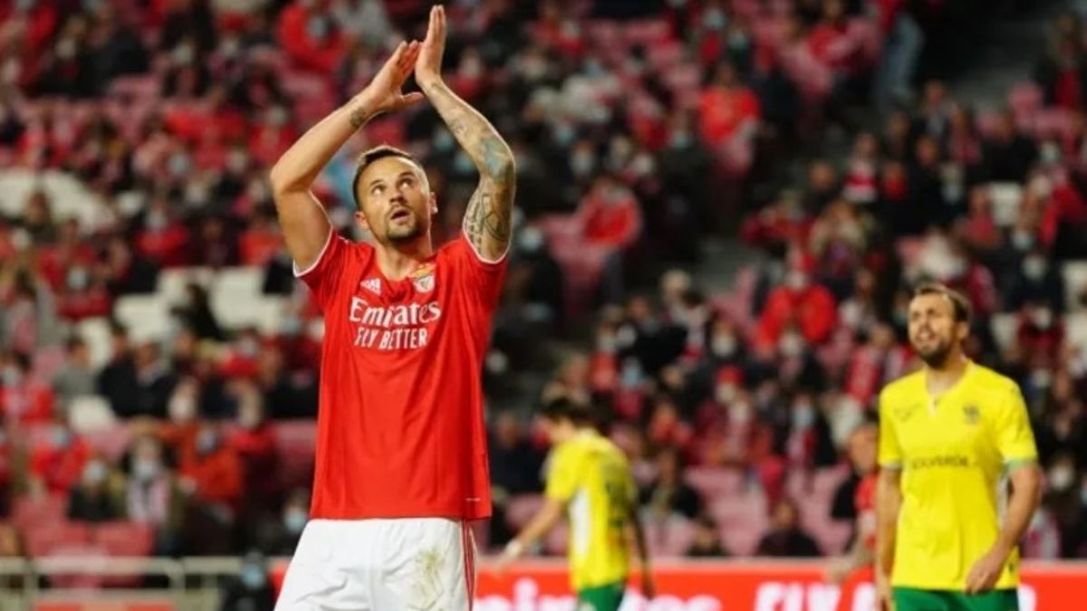 Haris Seferovic kimdir? Haris Seferovic hangi takımlarda oynadı? Haris Seferovic, Galatasaray'da!