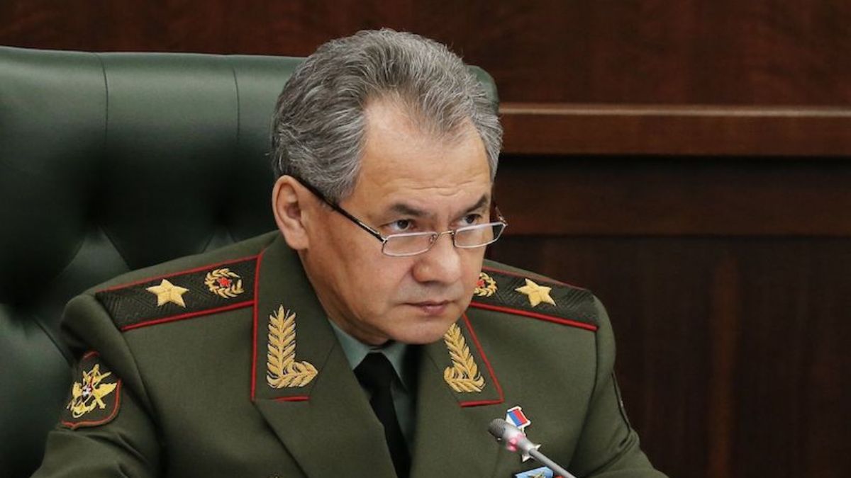 Rus Savunma Bakanı'ndan Ukrayna'da uzun menzilli silahları vurma talimatı