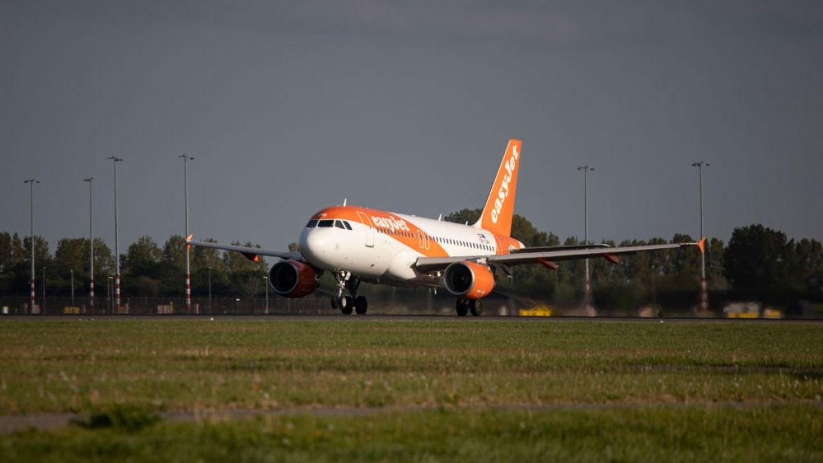 İngiltere'deki uçuşlara sıcaklık engeli!