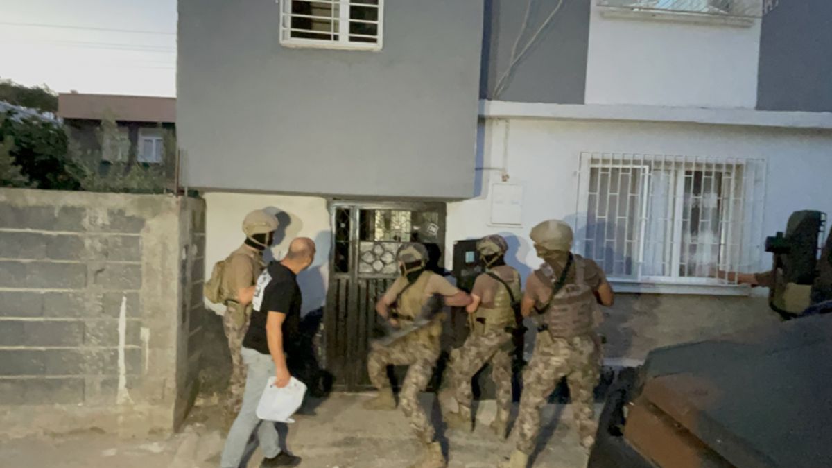 Adana'da IŞİD üyelerine şafak baskını