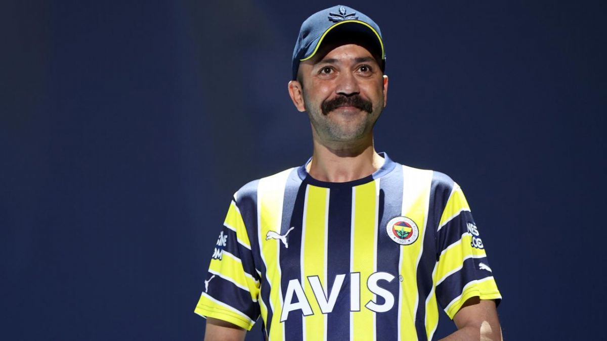 Fenerbahçe yeni sezon formalarını tanıttı