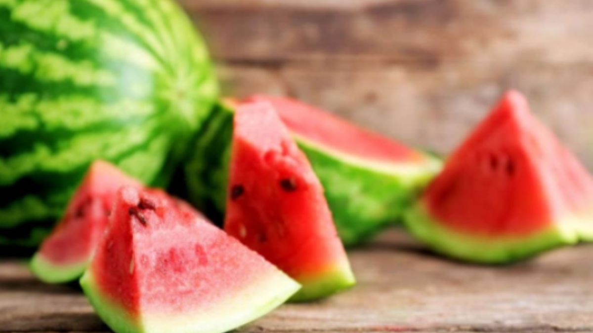 Karpuzun faydaları neler? Karpuzun kalorisi ve besin değeri nedir?