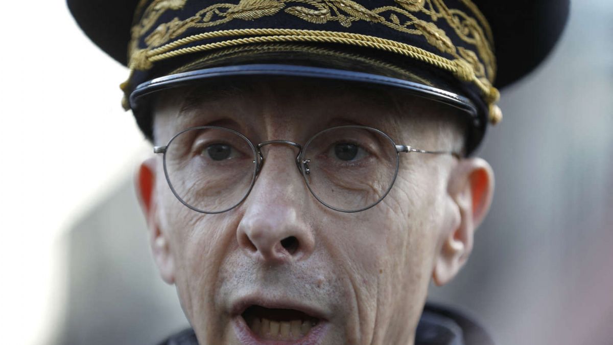 Paris Emniyet Müdürü görevden alındı