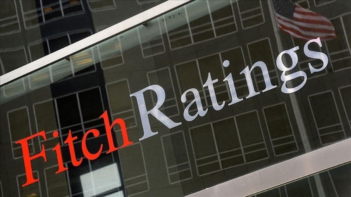Fitch’den yüksek resesyon riski uyarısı