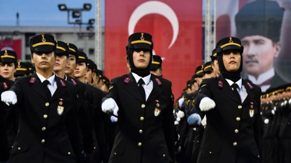 Danıştay'dan 'TSK'da türban' kararı