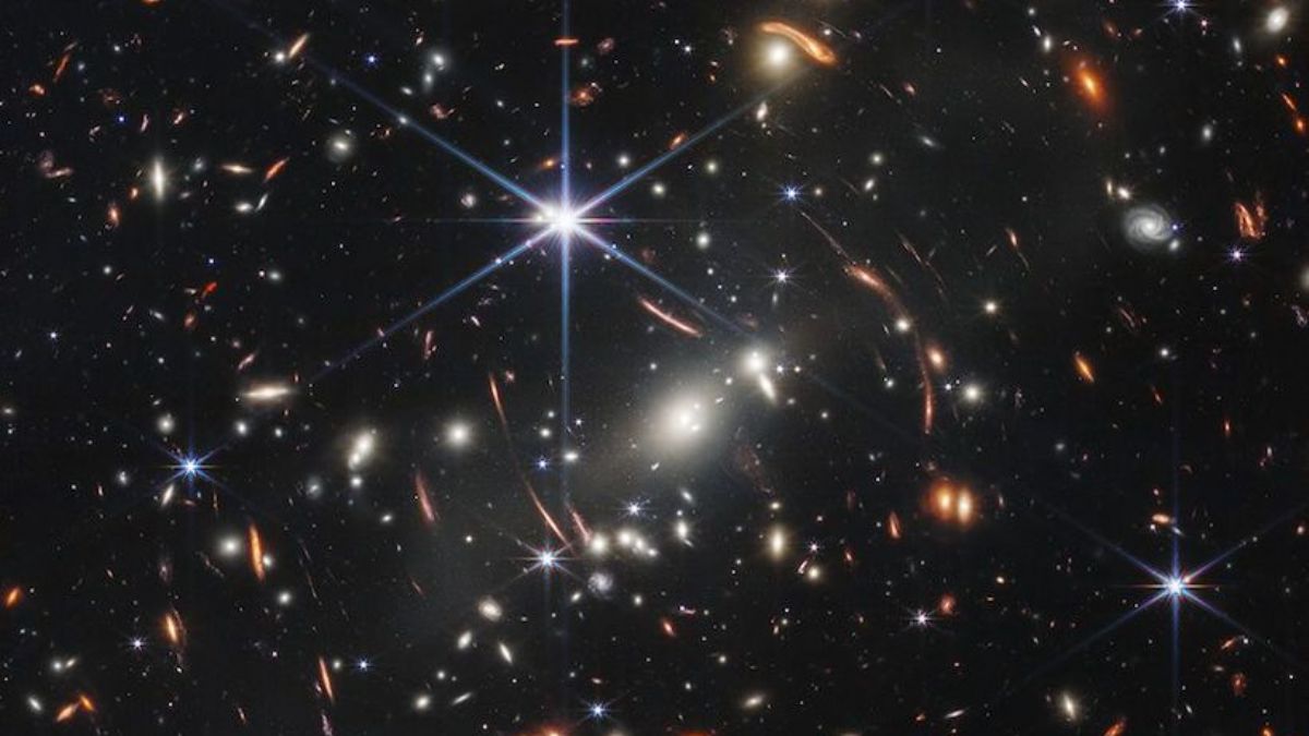 James Webb teleskobuyla milyonlarca galaksi keşfedildi
