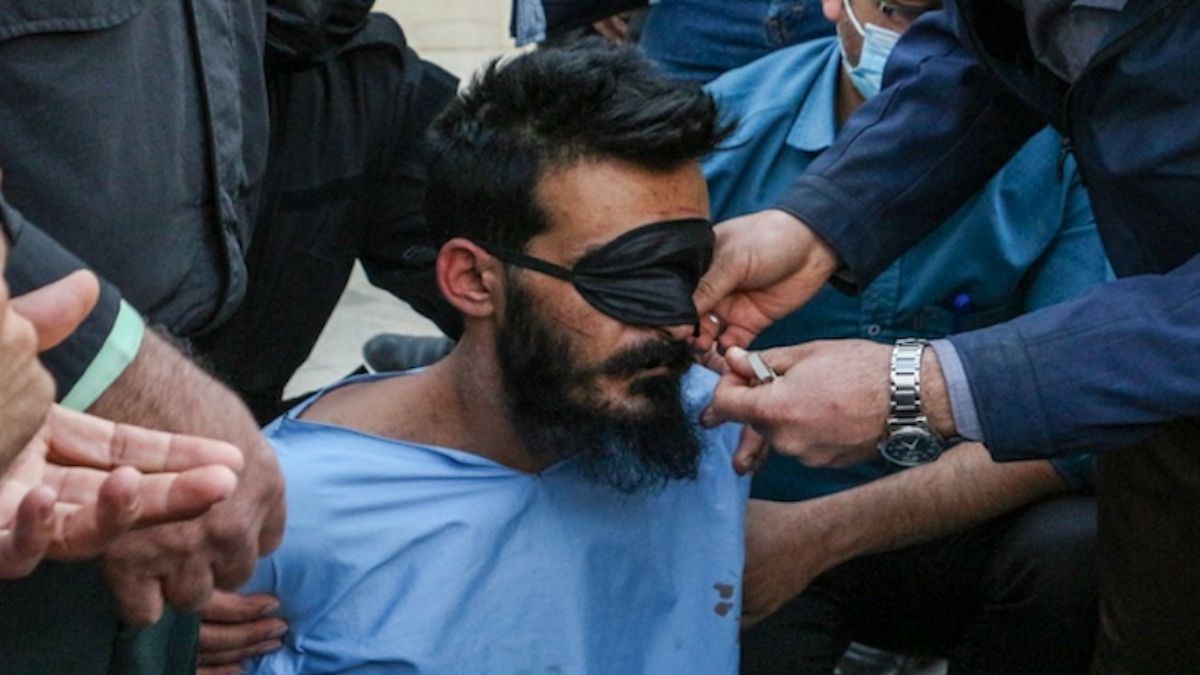 İran'da polis memurunu öldüren kişi idam edildi