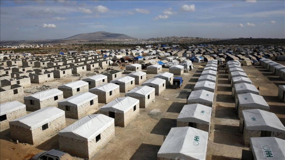 Suriye'de briket evlere roketli saldırı