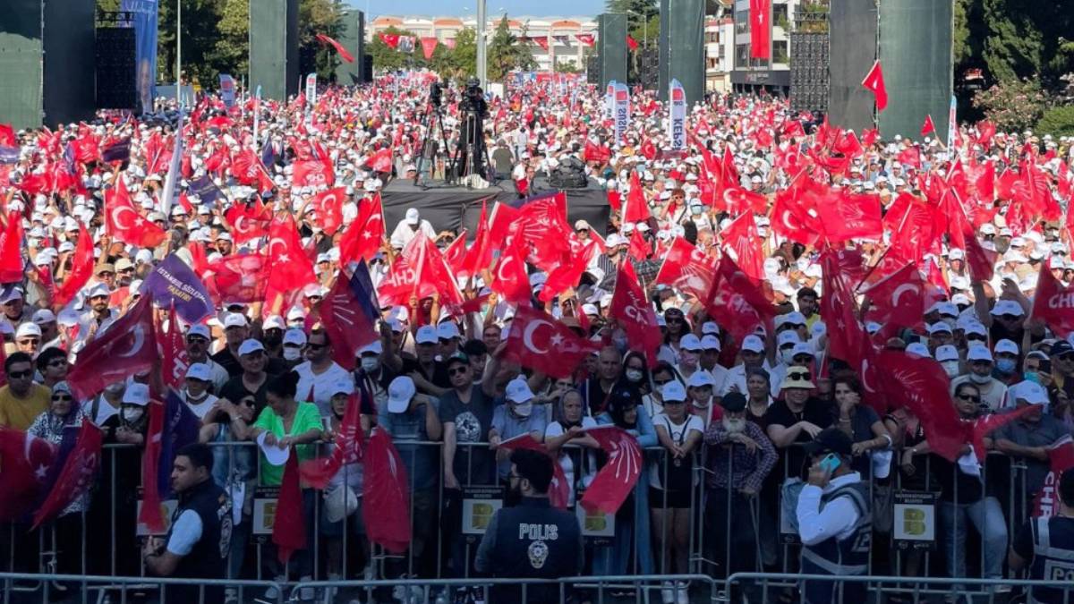 CHP Balıkesir mitingine kaç kişi katıldı? CHP Balıkesir mitingine kaç kişi geldi? CHP mitingine katılan sayısı kaç?