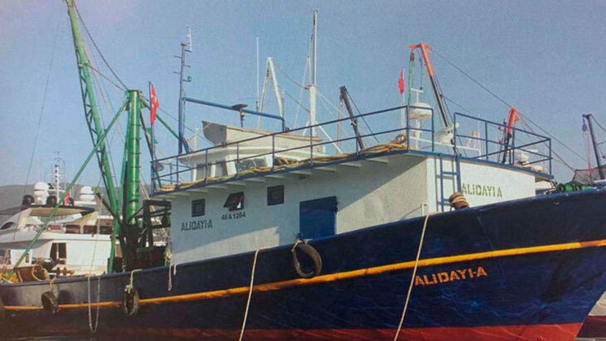 226 kaçak göçmen ve 3 göçmen kaçakçısı yakalandı