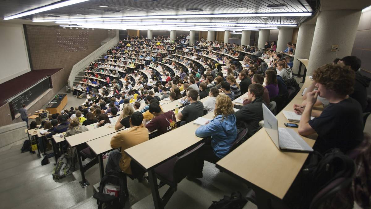 Özel üniversite ücretleri | 2022-2023 Hukuk Fakültesi ücreti ne kadar? Vakıf Üniversitesi Hukuk, Bilgisayar Mühendisliği, Mimarlık bölümü ücreti kaç TL?