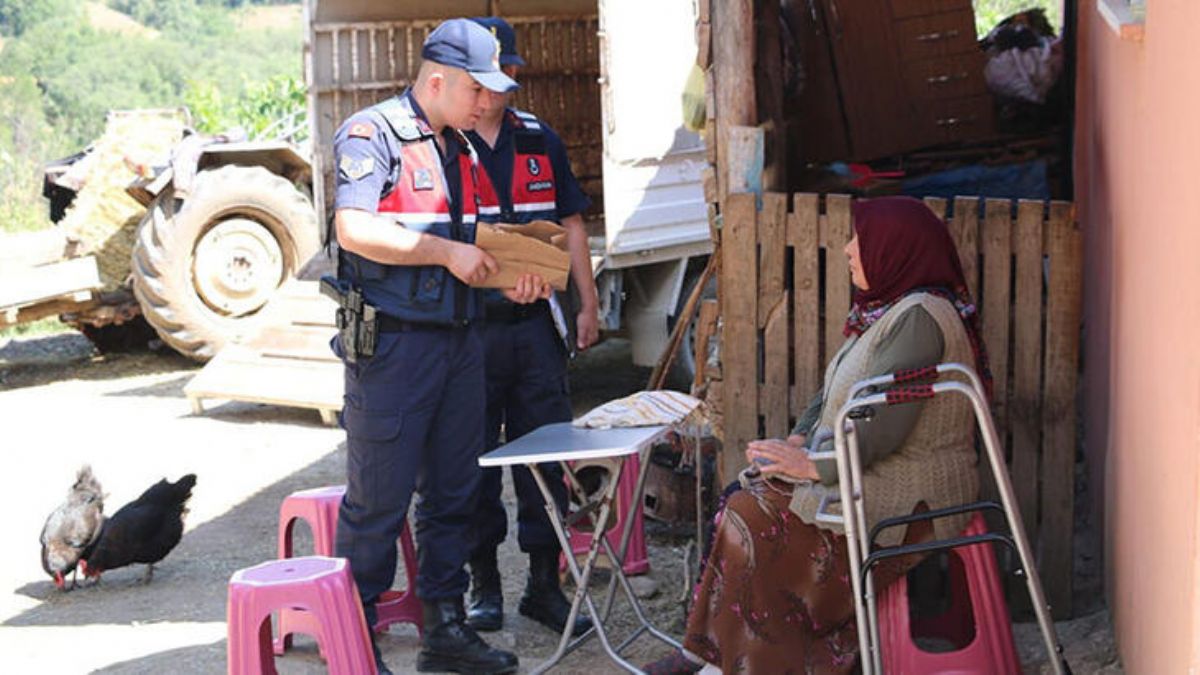 'Kocan olaya karıştı, parmak izi alınacak' diyerek altınlarını çaldı