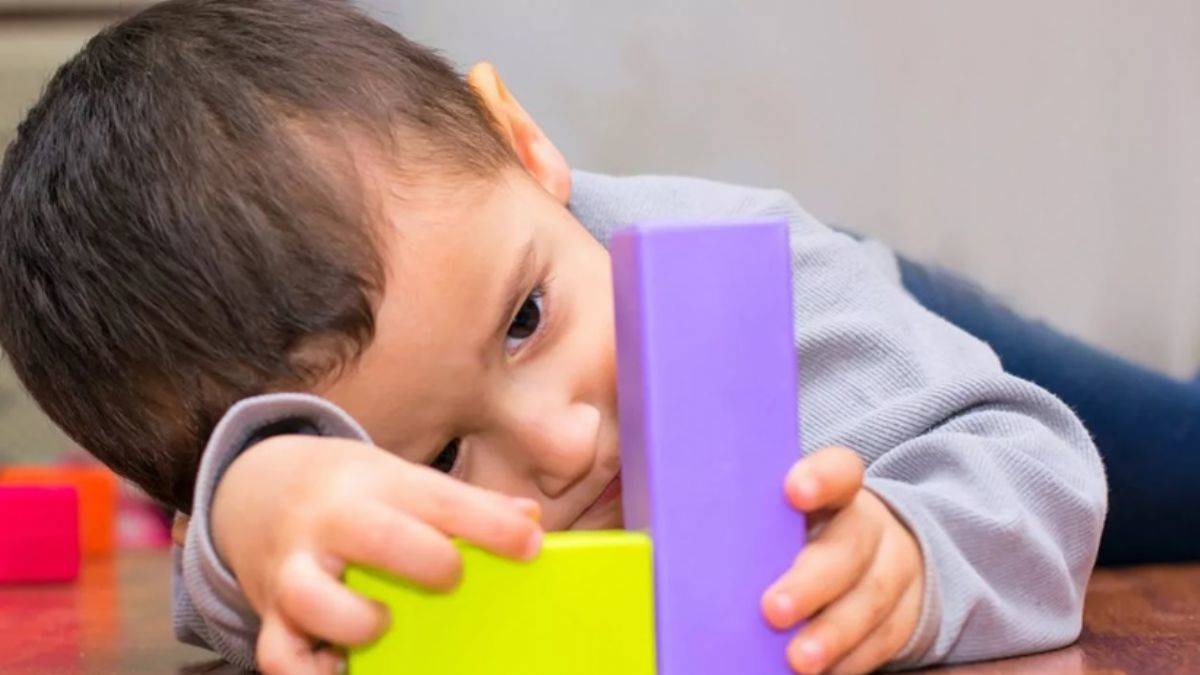 Otizm nedir? Otizm belirtileri neler?