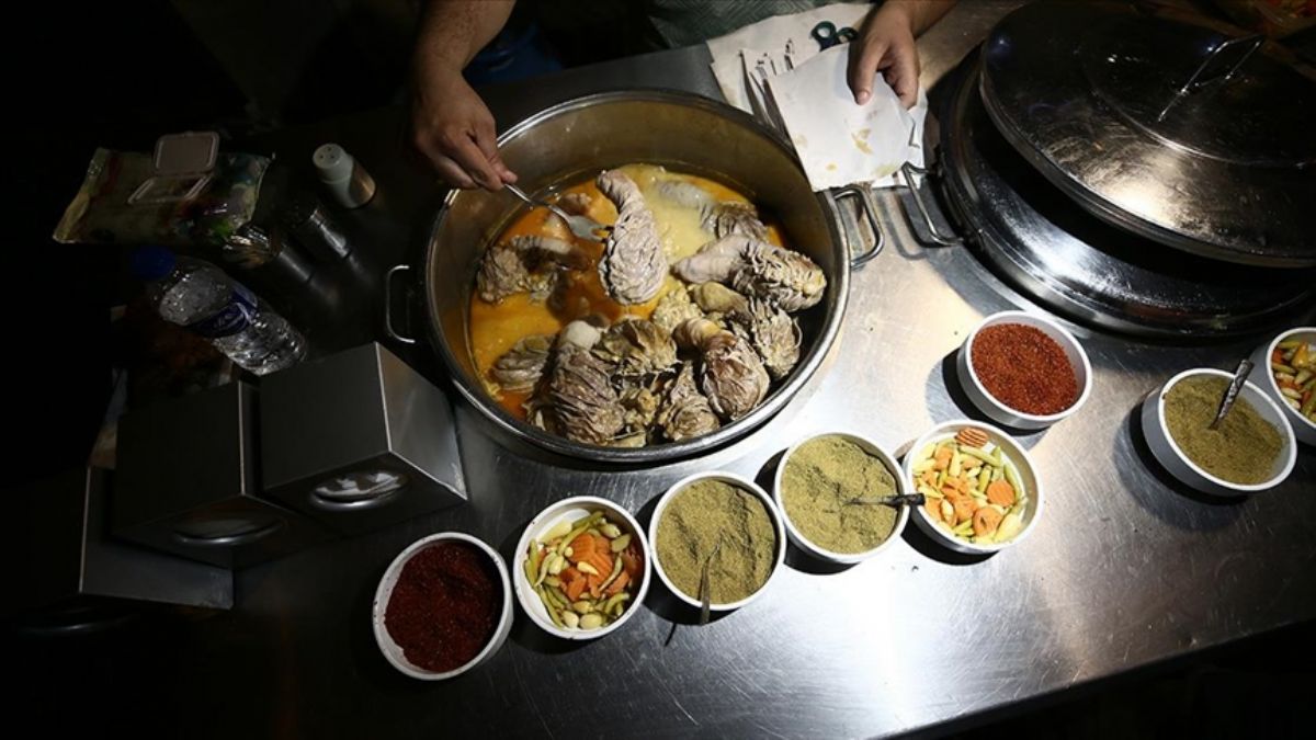 Adana'nın akşam/gece lezzeti: Şırdan