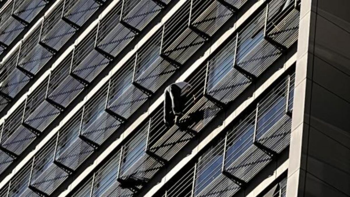 Pendik'te intihar girişimi!