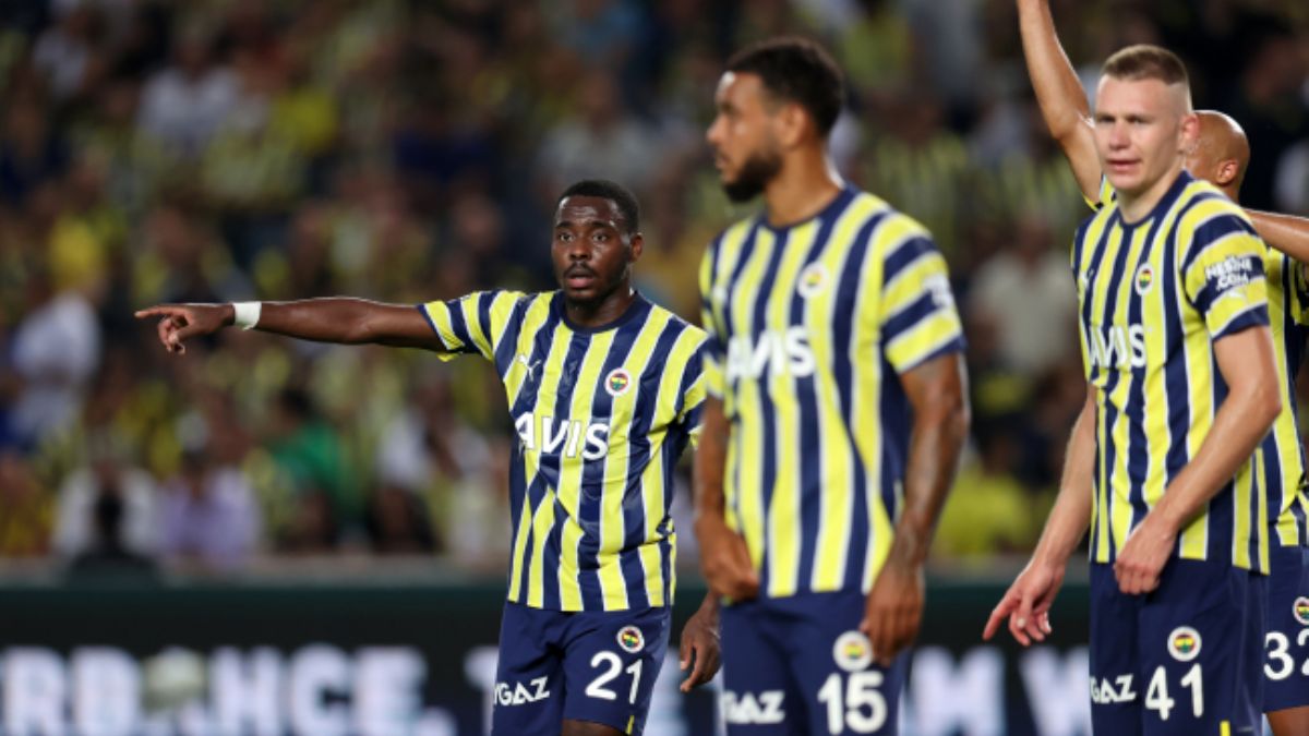 10 kişi kalan Fenerbahçe Dinamo Kiev'e elendi