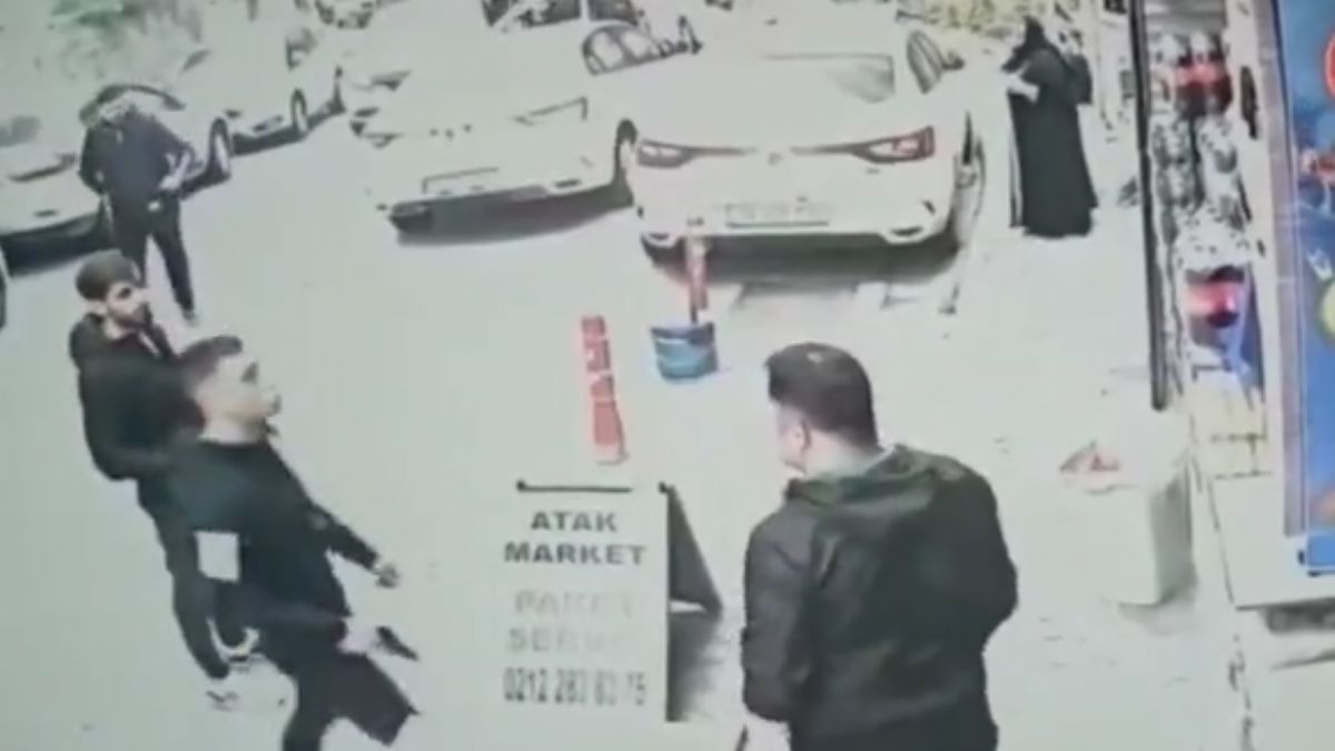 'Çocuklar var, yavaşla' diye uyarılınca silah çekti