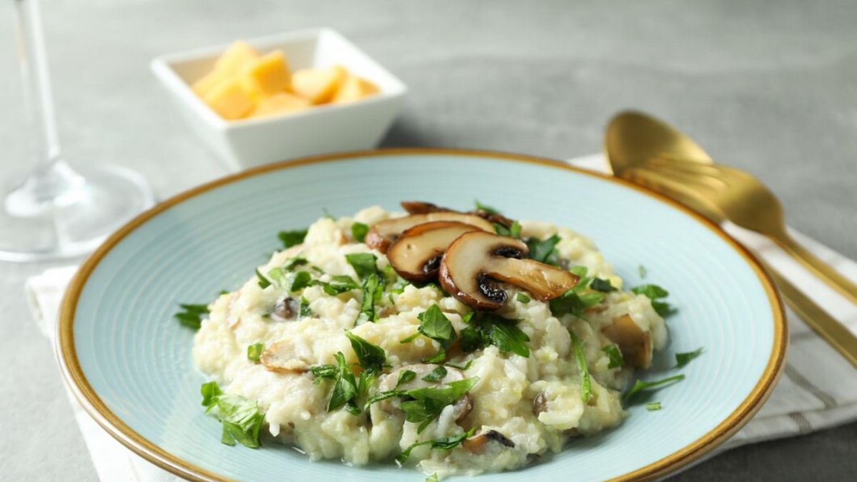 İtalyan gibi risotto nasıl yapılır? Risotto ana yemek mi? Risottonun içinde hangi malzemeler var?