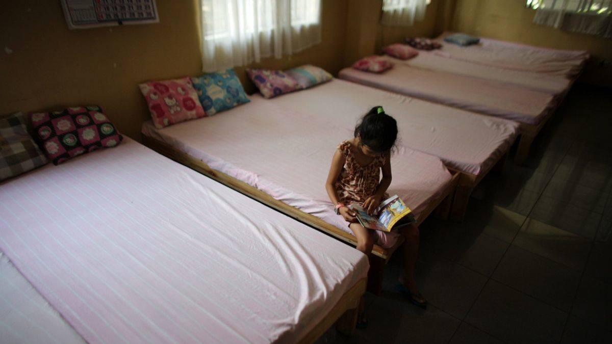 UNESCO pedofili vakalarına değil, komplo teorilerine taktı!