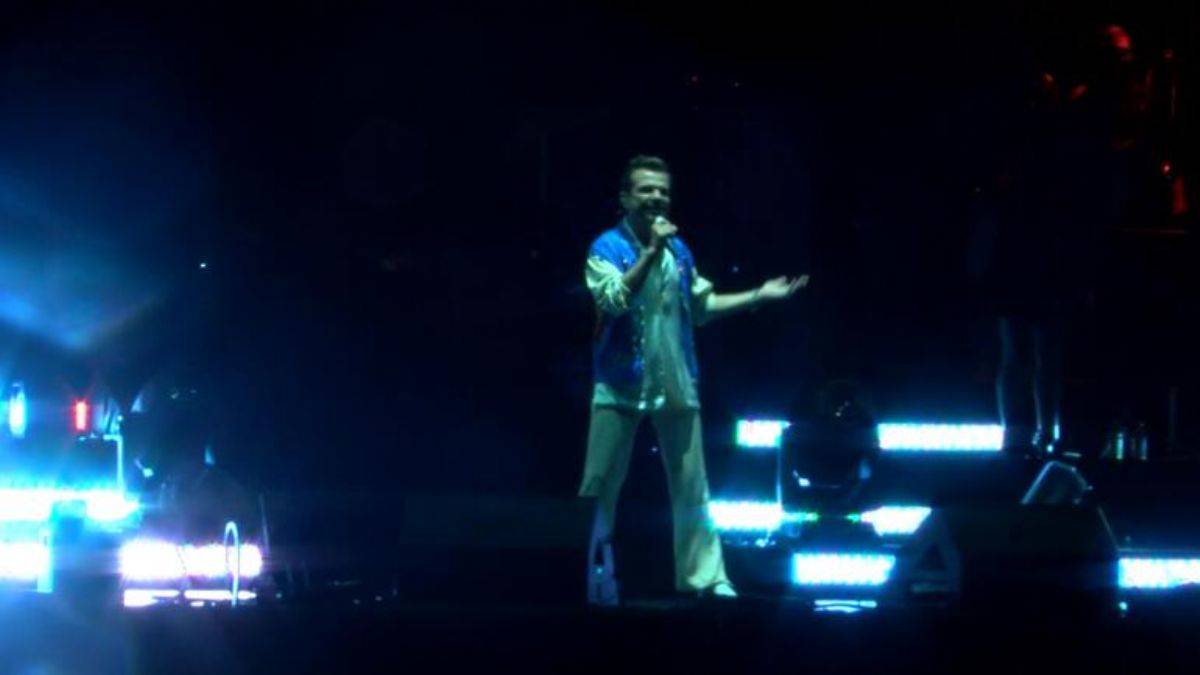 Kenan Doğulu konserinde polis baskını