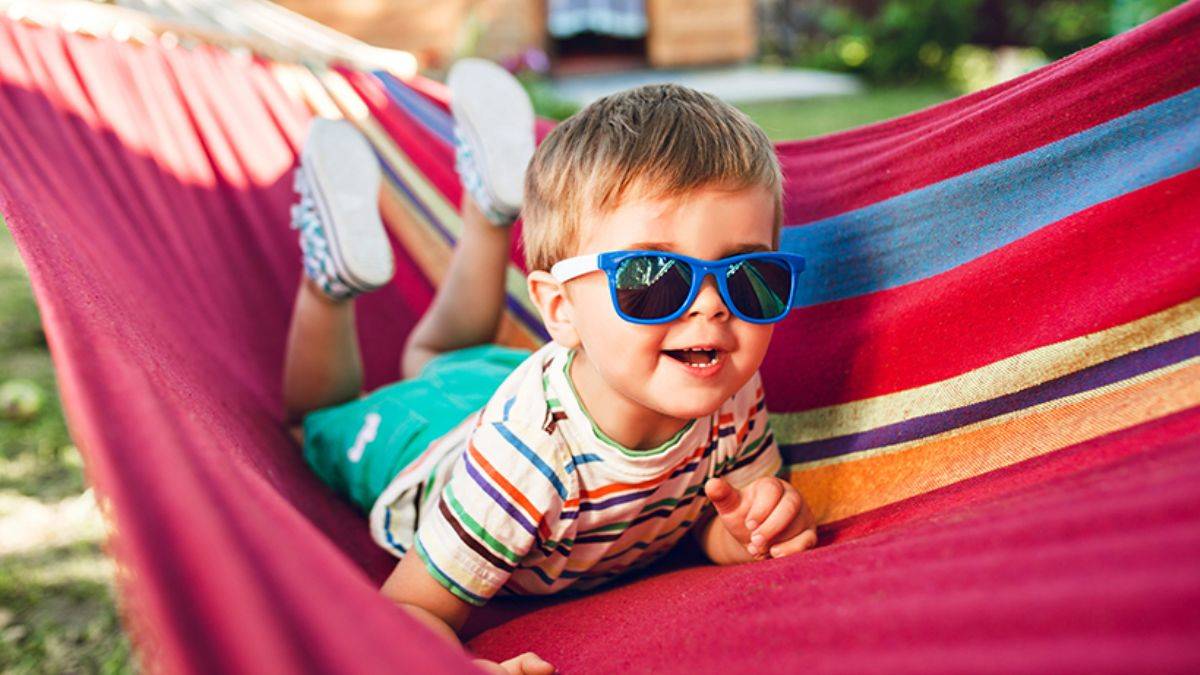 Çocukla yaz tatili I Çocukları güneşten nasıl koruruz?