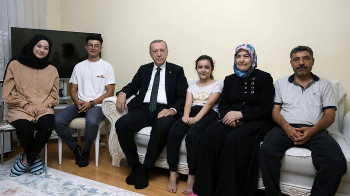 Erdoğan, çay davetini karşılıksız bırakmadı
