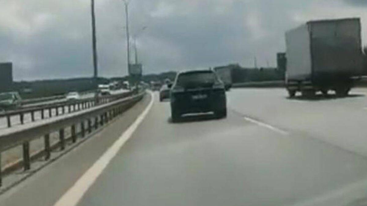 Ücretli otoyolda katlanır plaka kurnazlığı