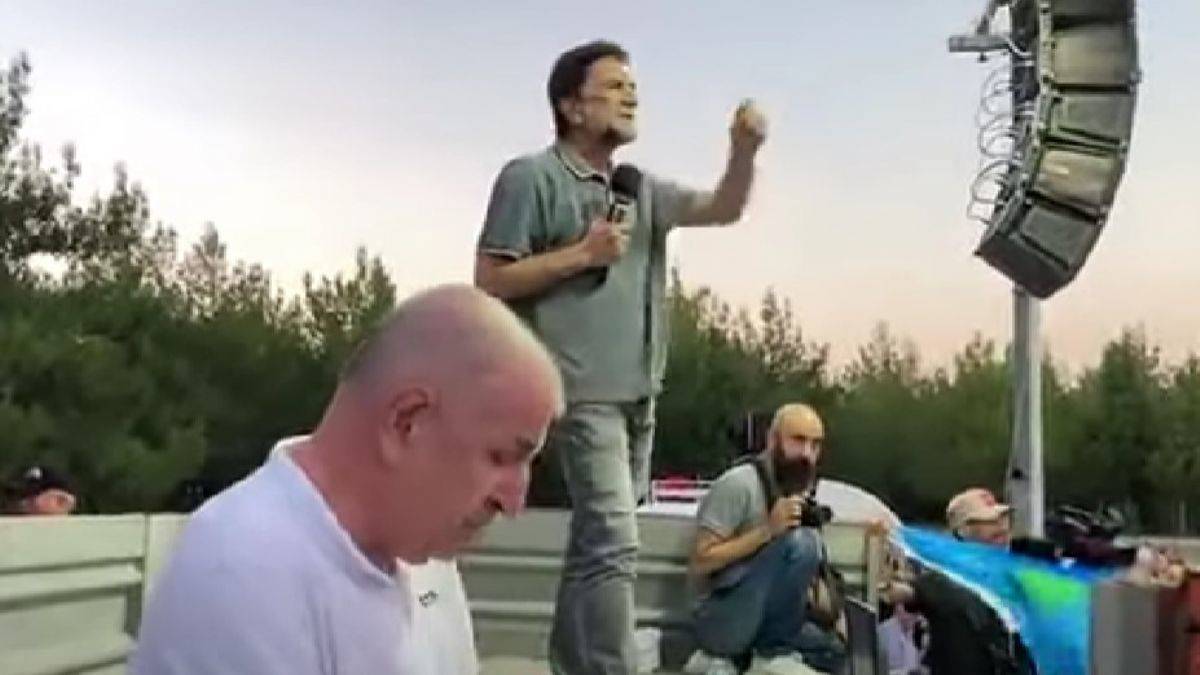 Nihat Genç, Çanakkale şehitlerinin huzurunda küfretti