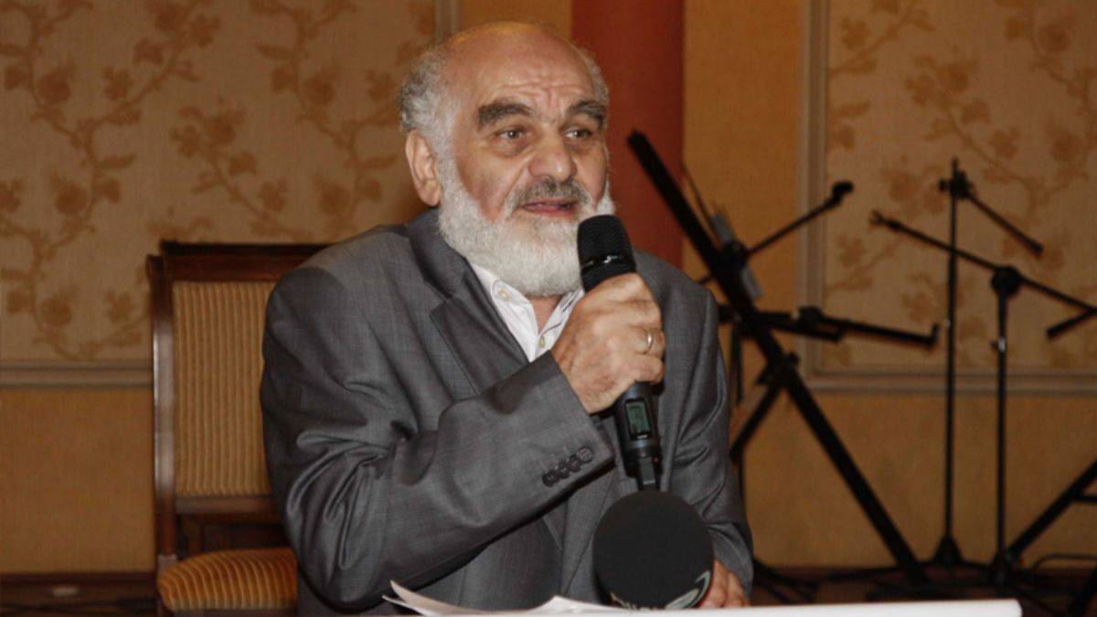 Mustafa Karahasanoğlu vefat etti