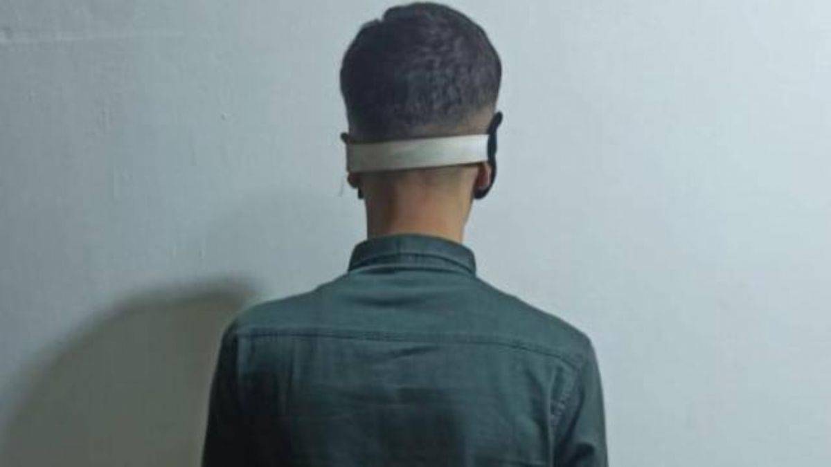 Azez'de Türk bayrağını yakmaya çalışan 2 kişi yakalandı