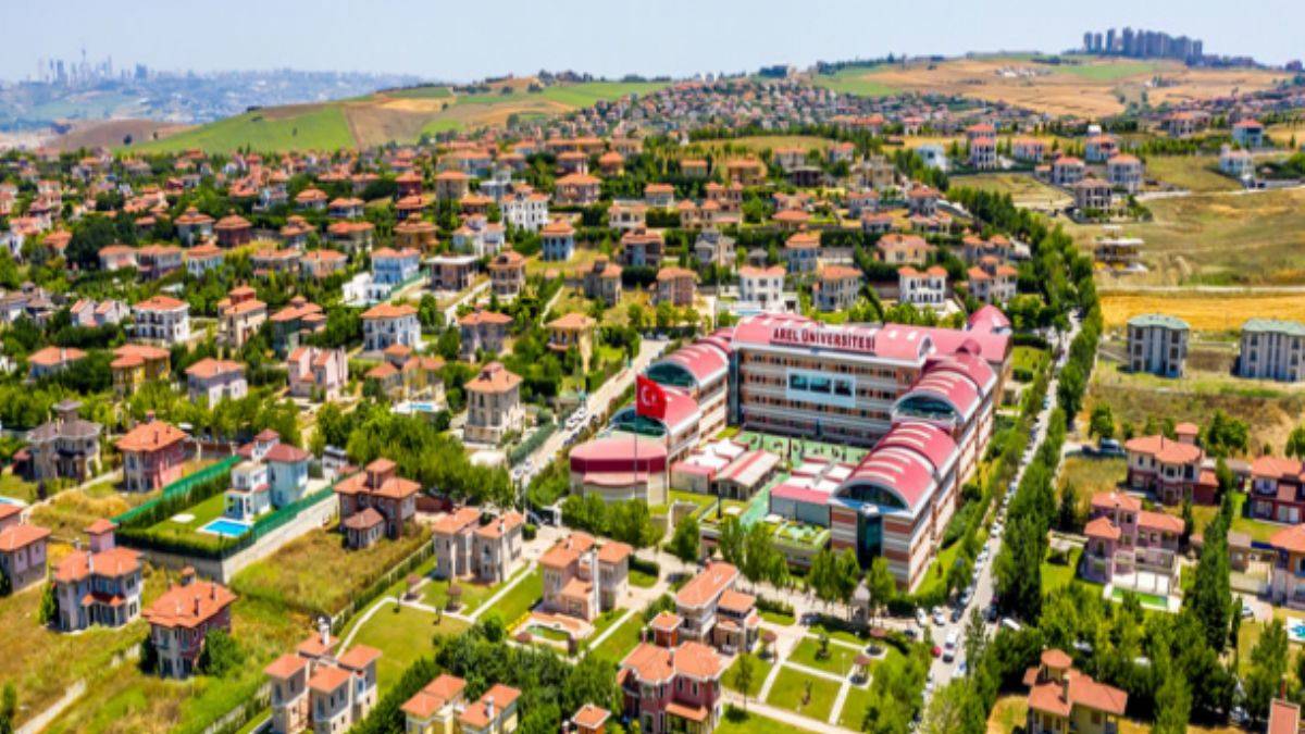 Arel Üniversitesi Bölümleri Neler? Arel Üniversitesi Ön Lisans Bölümler