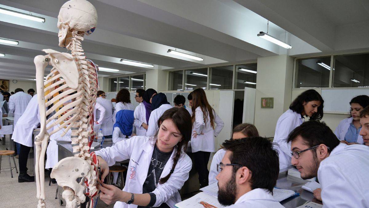 Tıp fakülteleri, tarihin en düşük YKS sıralamalarıyla öğrenci aldı!