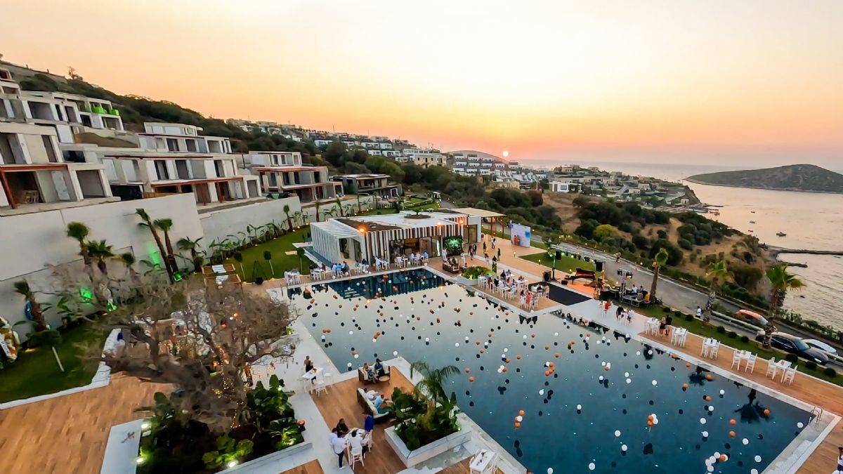 Bodrum’un Gözde Projesi  Velux Yalıkavak Muhteşem  Bir Gecede Görücüye Çıktı