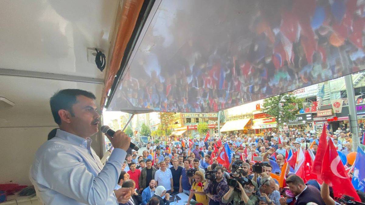 'Cumhuriyet tarihinin en büyük sosyal konut projesini eylül ayı itibar ile başlatacağız'