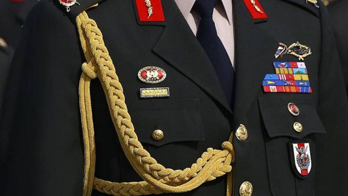 126 general ve amiralin görev yeri değişti