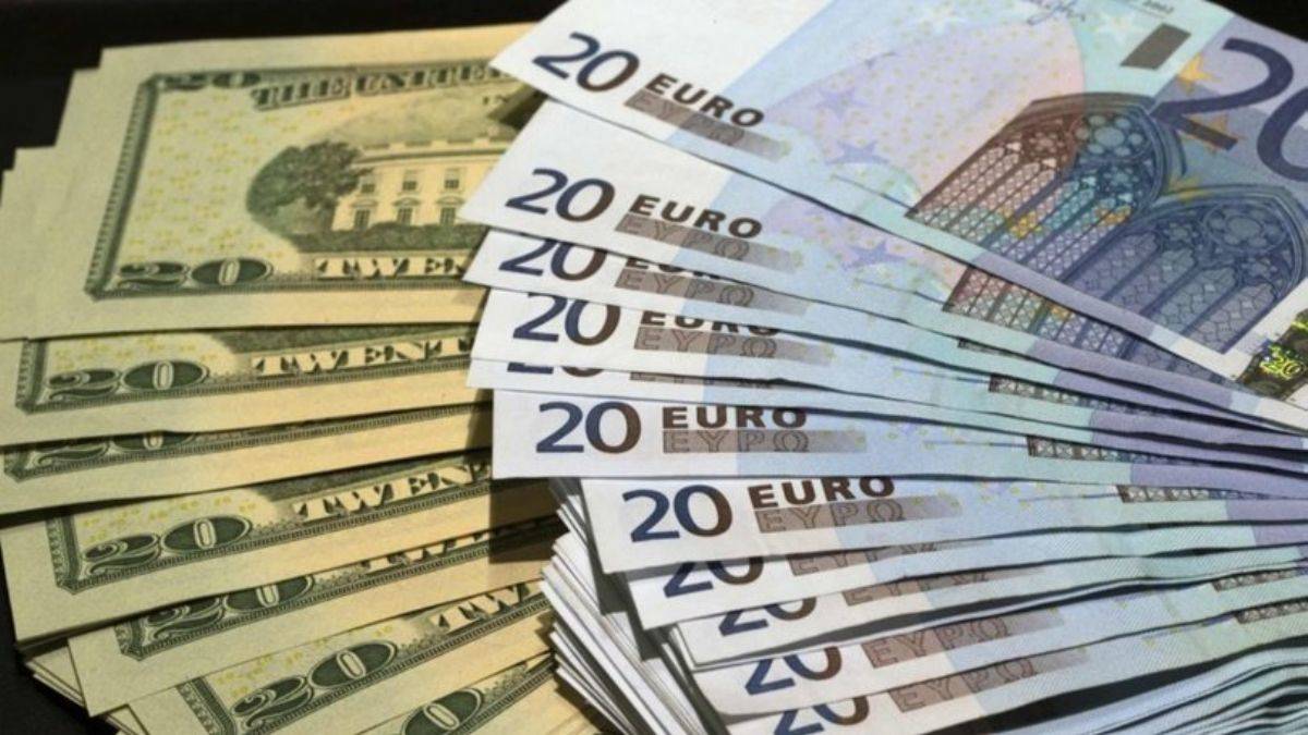 Euro ile dolar eşitlendi