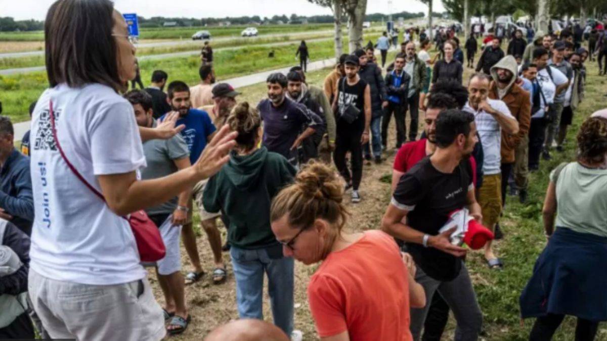 Hollanda Türkiye'deki kamplardan mülteci alımını durdurdu