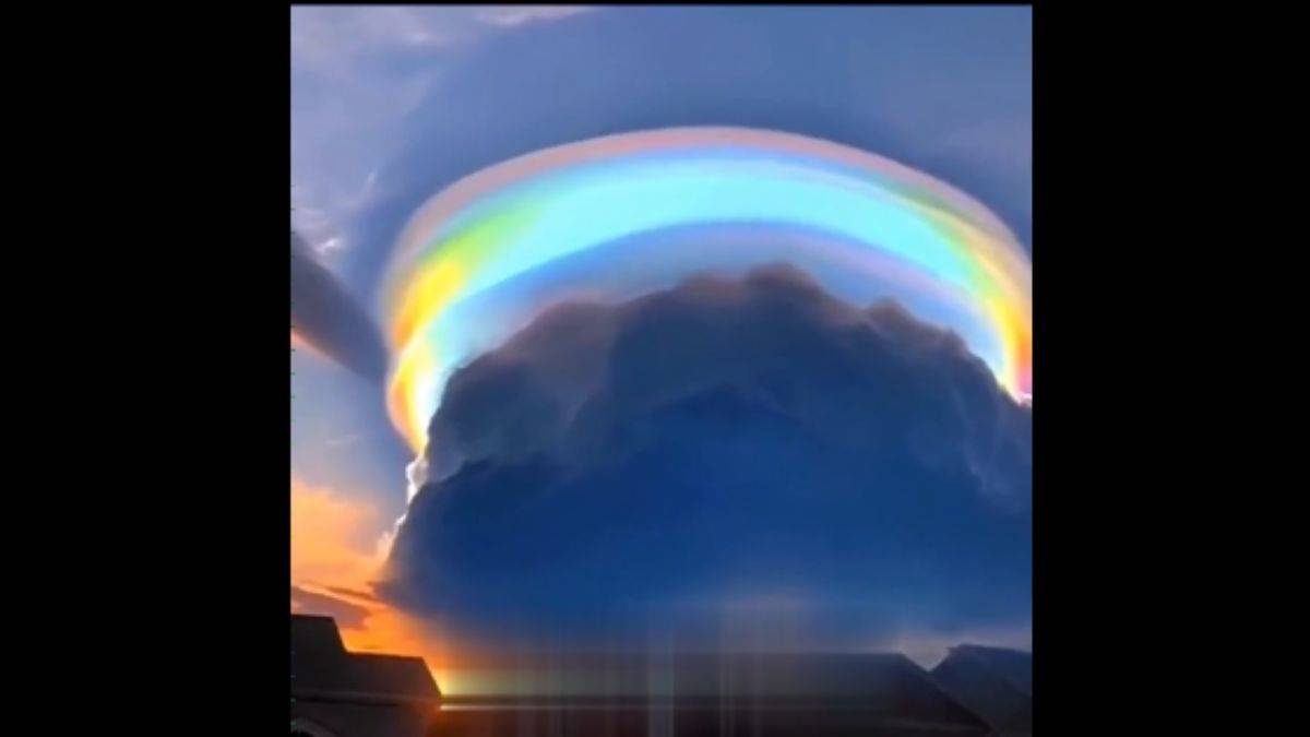 Gökkuşağı bulutu izleyenleri büyüledi