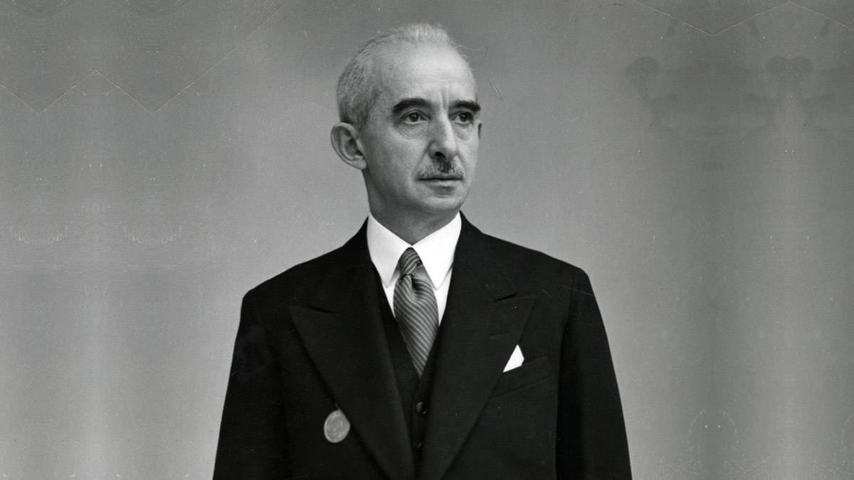 İnönü döneminde ahır yapılan, genelev yapılan camiler...