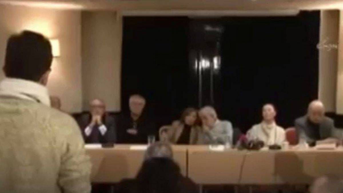 Gülşen vesilesiyle Ünlü sanatçıların türban karşıtı ifadeleri de yeniden gündeme geldi