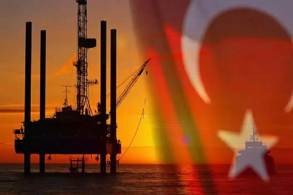 ''Bölgeden çekilmiyoruz'' dedi, ekledi: Türkler enerji zengini olacak