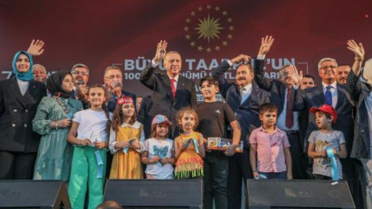 Erdoğan: Türk’e kefen biçilemeyeceğini dünyaya ilan ettik