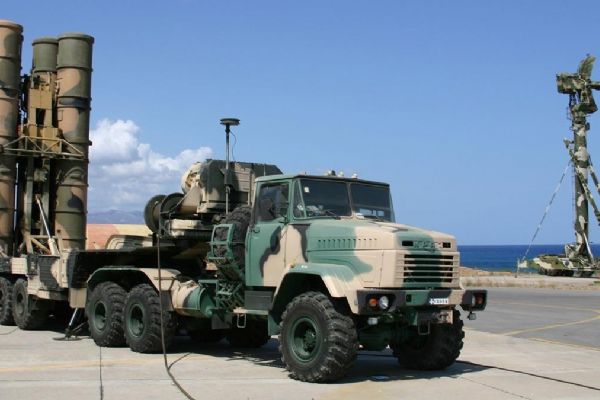 Yunanistan'dan S-300 itirafı: Rusların yardımıyla Türk F-16'larından gizledik