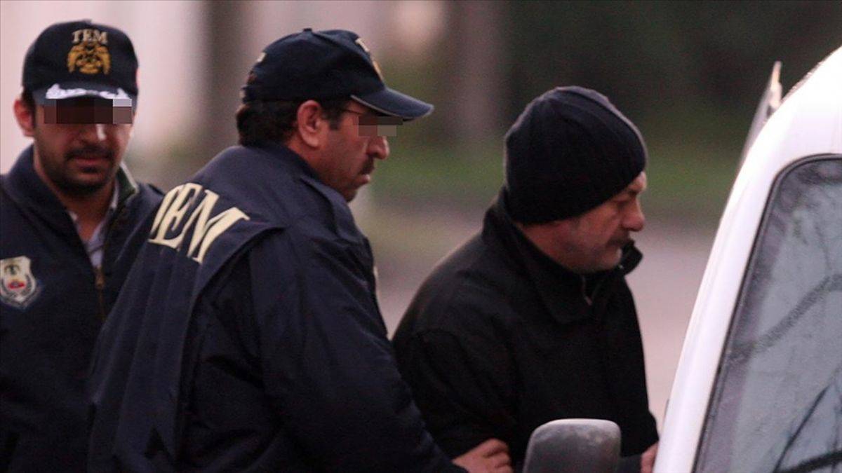 Emekli albay Göktaş için kırmızı bülten çıkarıldı