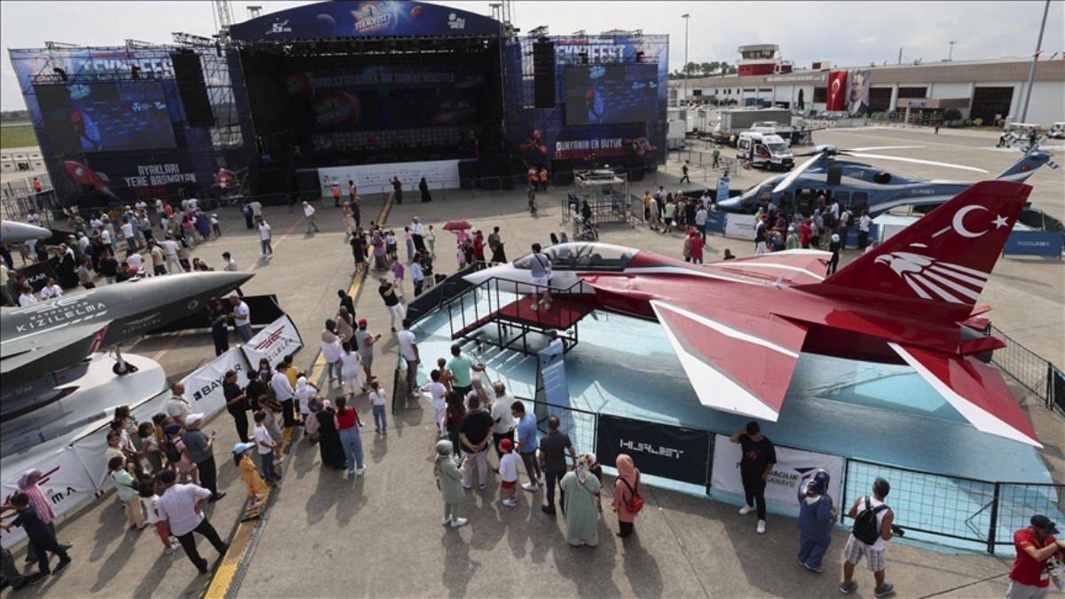 Hürjet ilk uçuşu için yere basmaya hazırlanıyor