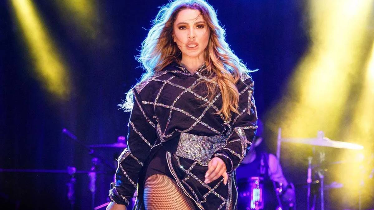 İzmir Hadise konseri saat kaçta başlayacak? 2 Eylül Hadise konseri nerede, ücretsiz mi? İzmir Fuar Konserleri